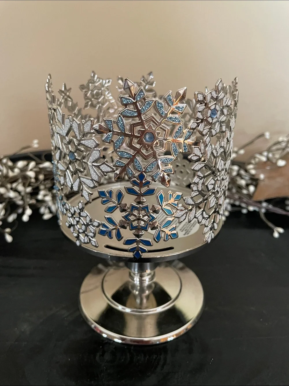 NWT Bath & Body Works Silver Snowflake Candle Holder w/Blue Rhinestones/Glitter